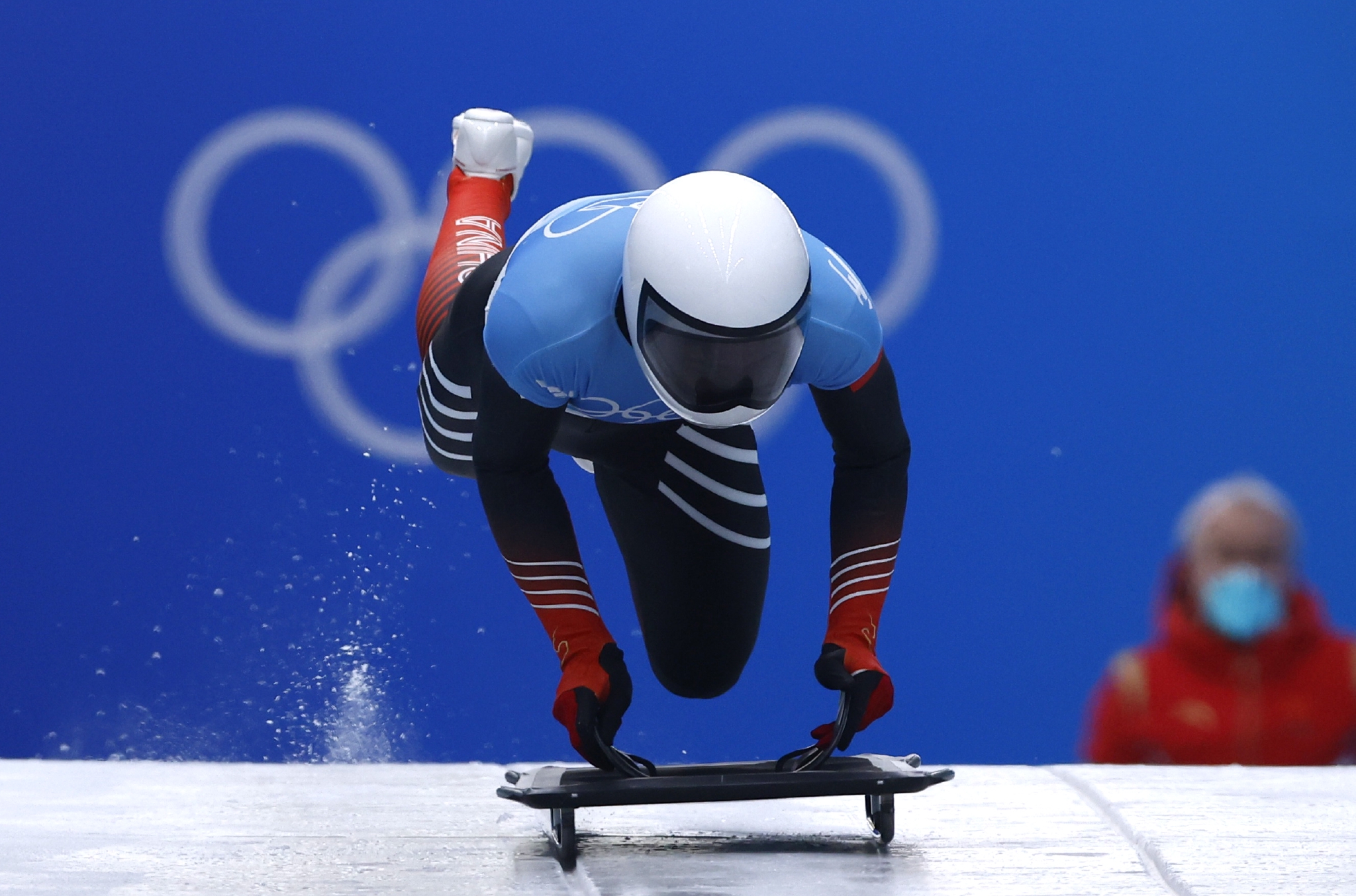 2月10日,闫文港在冬奥会男子钢架雪车比赛中.图/ic&nbsp;photo