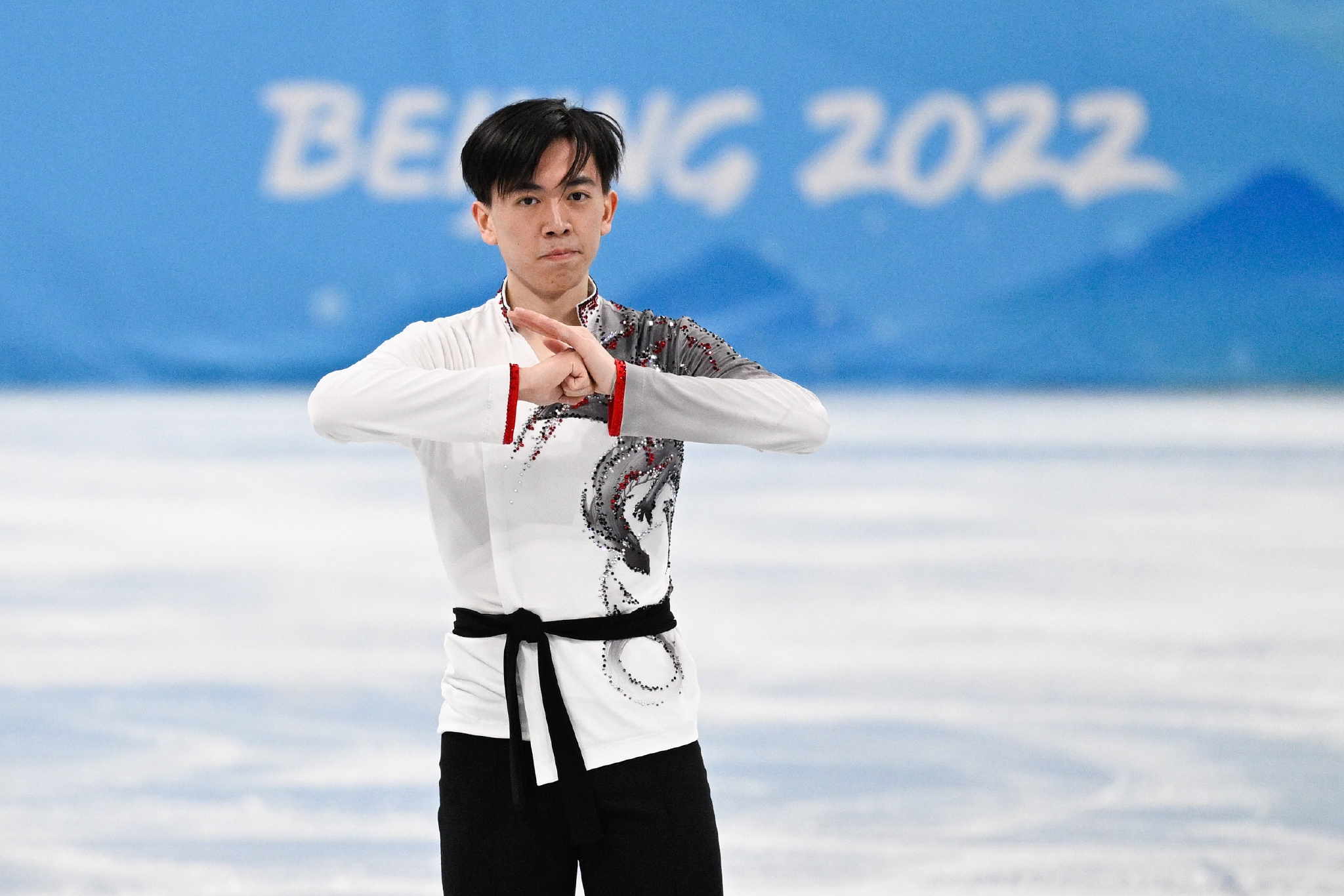 陈巍花样滑冰男单夺金背后是一个华裔家庭的奋进之路