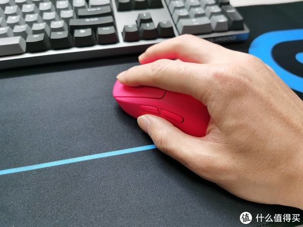 谁说情人节只有女生可以收礼物，这是一份男生肯定喜欢的好物推荐（共四大类14款产品）休闲区蓝鸢梦想 - Www.slyday.coM