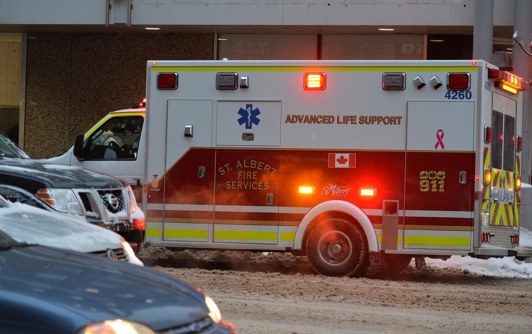 加拿大医疗怪相：流鼻血、脚心痛可以进医院，感染新冠却进不了医院休闲区蓝鸢梦想 - Www.slyday.coM