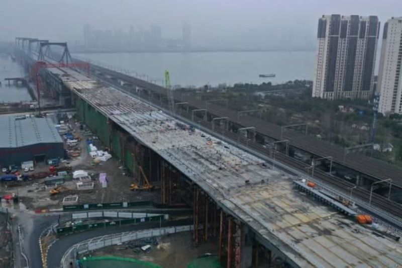 限速150km/h 中国首条“超高速”公路即将通车
