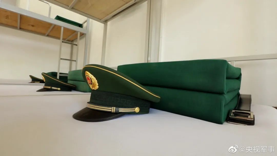 一根筷子，一双手，你永远可以相信青岛男人，啊不，中国军人！休闲区蓝鸢梦想 - Www.slyday.coM