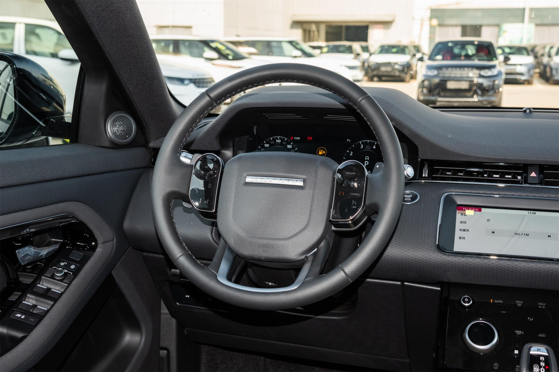 虎年开路虎极光清库存运动版降至27万网友这腿真香