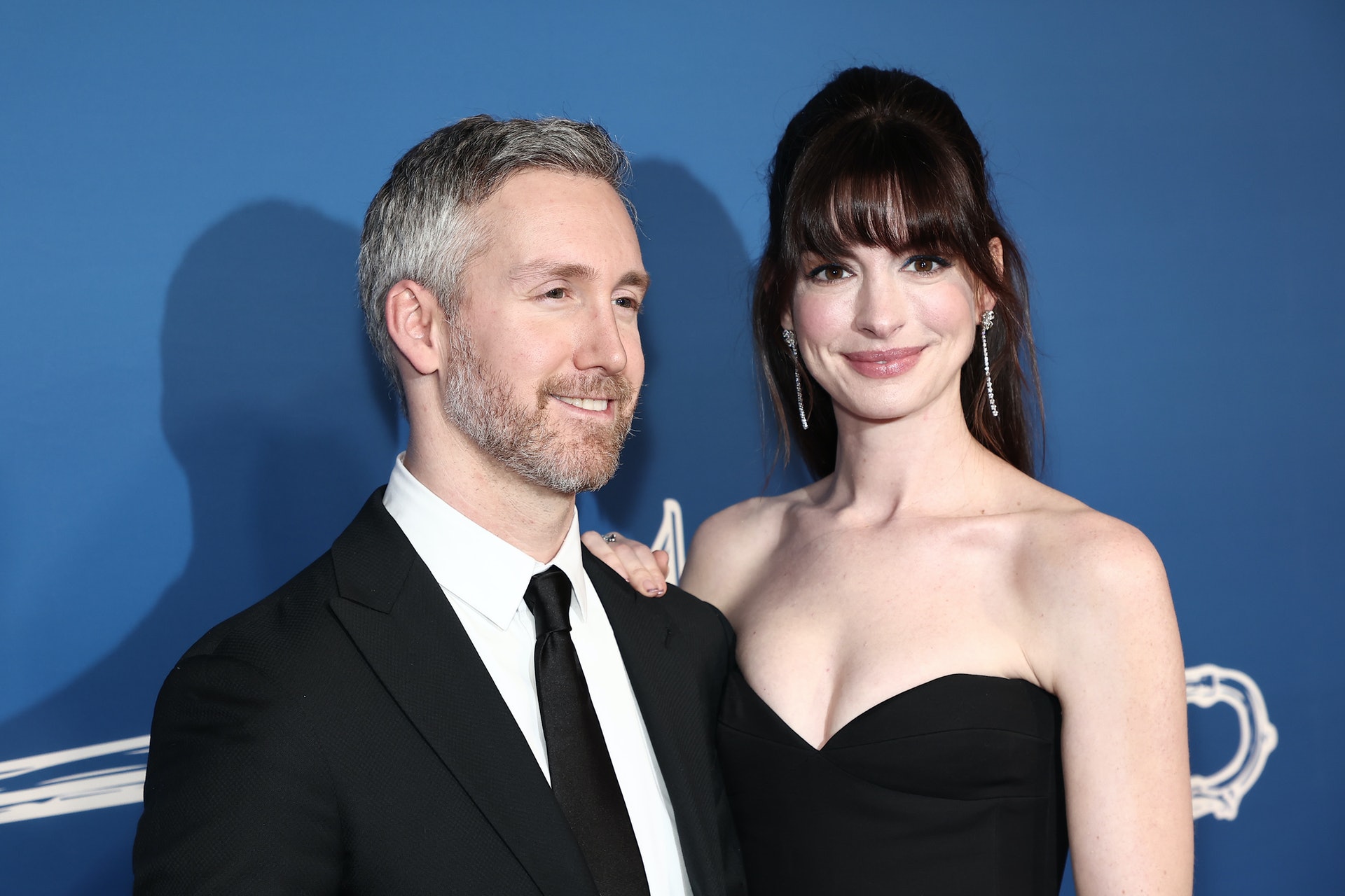 安妮海瑟薇惊艳亮相,被赞像少女一般,仿佛回到普拉达女王休闲区蓝鸢梦想 - Www.slyday.coM 安妮海瑟薇惊艳亮相,被赞像少女一般,仿佛回到普拉达女王休闲区蓝鸢梦想 - Www.slyday.coM