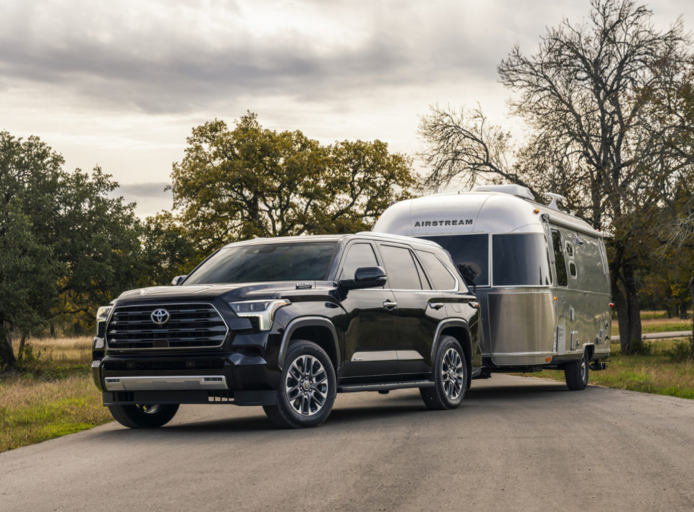 全新丰田红杉，搭载3.4T V6引擎，豪华霸气，拖拽能力近4吨多