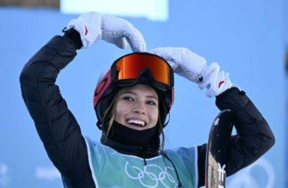 00后谷爱凌为中国夺金!成了冬奥会“顶流”,她凭什么火爆全网?休闲区蓝鸢梦想 - Www.slyday.coM 00后谷爱凌为中国夺金!成了冬奥会“顶流”,她凭什么火爆全网?休闲区蓝鸢梦想 - Www.slyday.coM