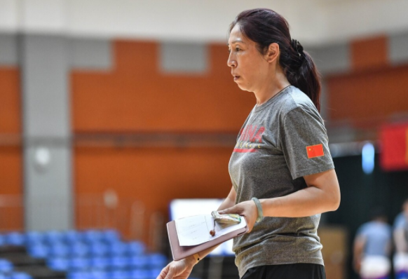 三核49分,后卫辣眼,2将引质疑,郑薇用人太糟|马里|郑薇|女篮_新浪新闻