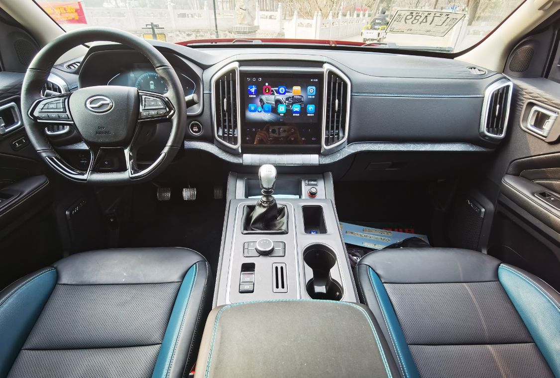 试驾国内首款全尺寸皮卡中兴威狮1949柴油版高大威猛还好玩儿