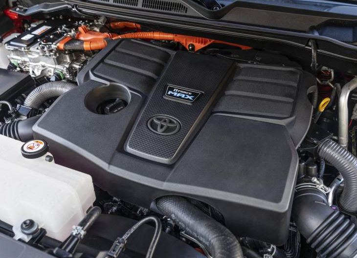 全新丰田红杉，搭载3.4T V6引擎，豪华霸气，拖拽能力近4吨多