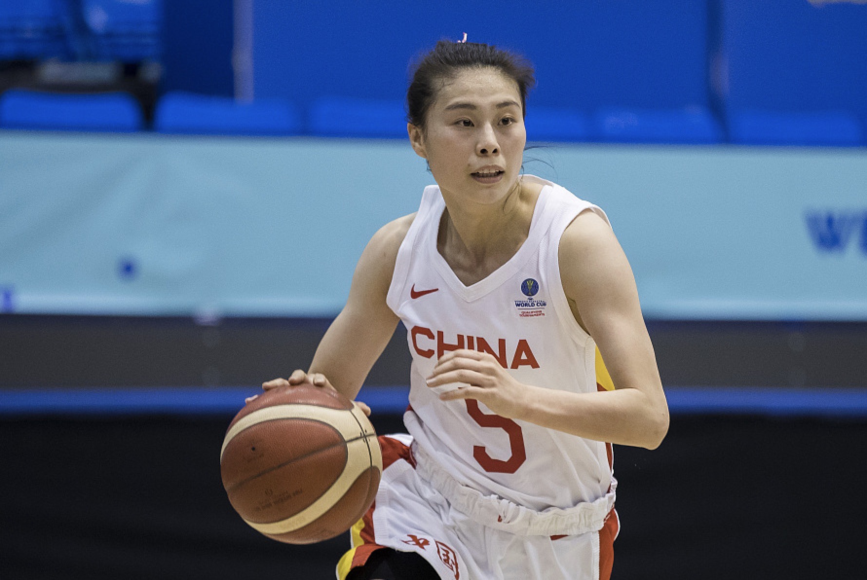 世界杯预选赛中国女篮14分大胜尼日利亚取开门红李月汝196