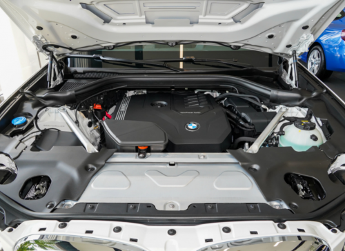 豪华品牌之间的较量，全新捷豹F休闲区蓝鸢梦想 - Www.slyday.coM