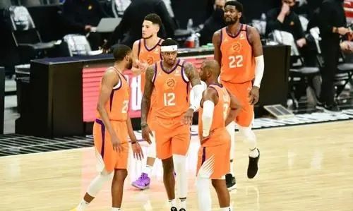 2换1交易完成!太阳召回上季旧将补强锋线,冠军阵容补强最后拼图休闲区蓝鸢梦想 - Www.slyday.coM 2换1交易完成!太阳召回上季旧将补强锋线,冠军阵容补强最后拼图休闲区蓝鸢梦想 - Www.slyday.coM