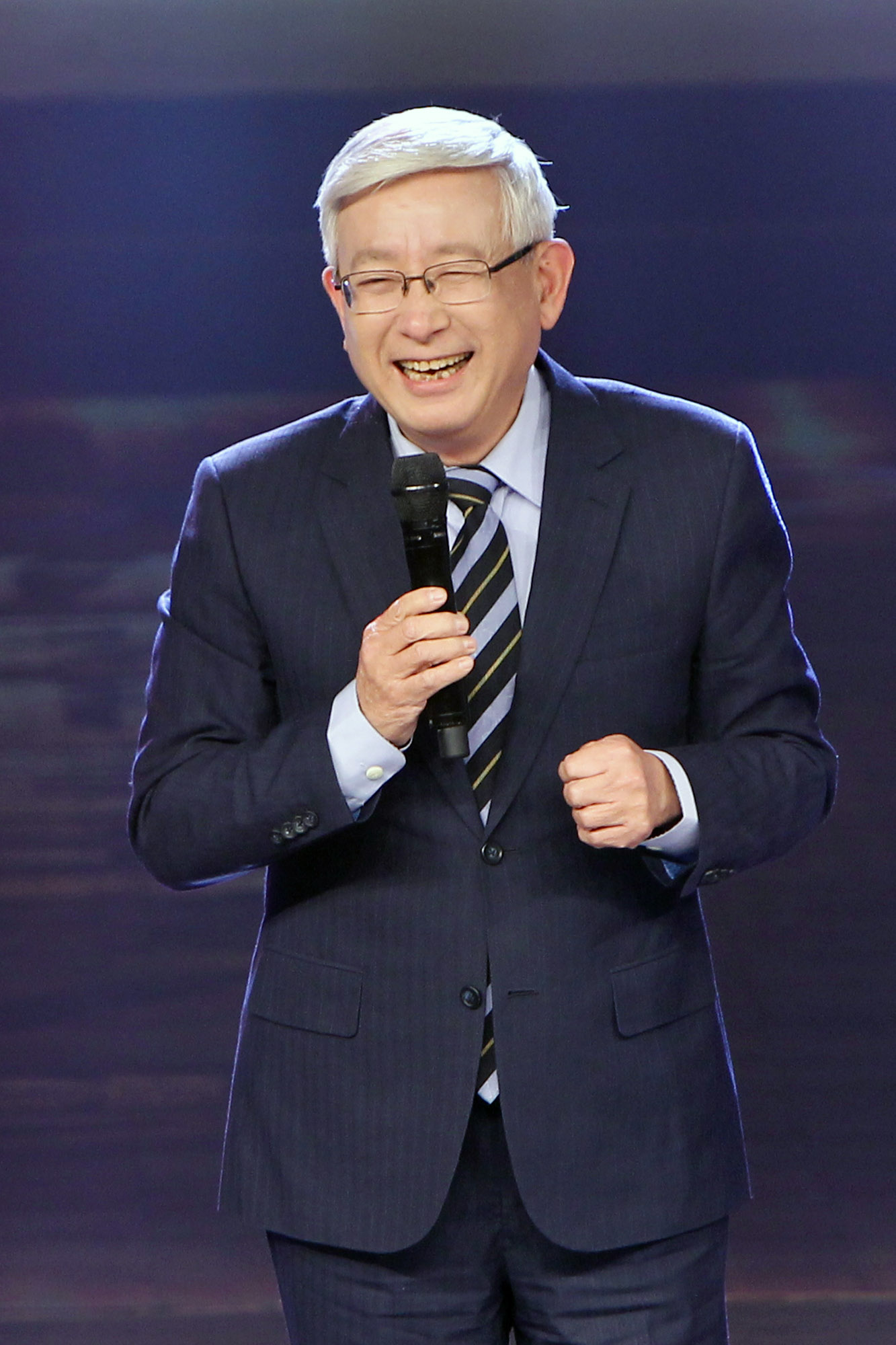 纪念许子东谈曹景行他风度翩翩让人感觉很可信