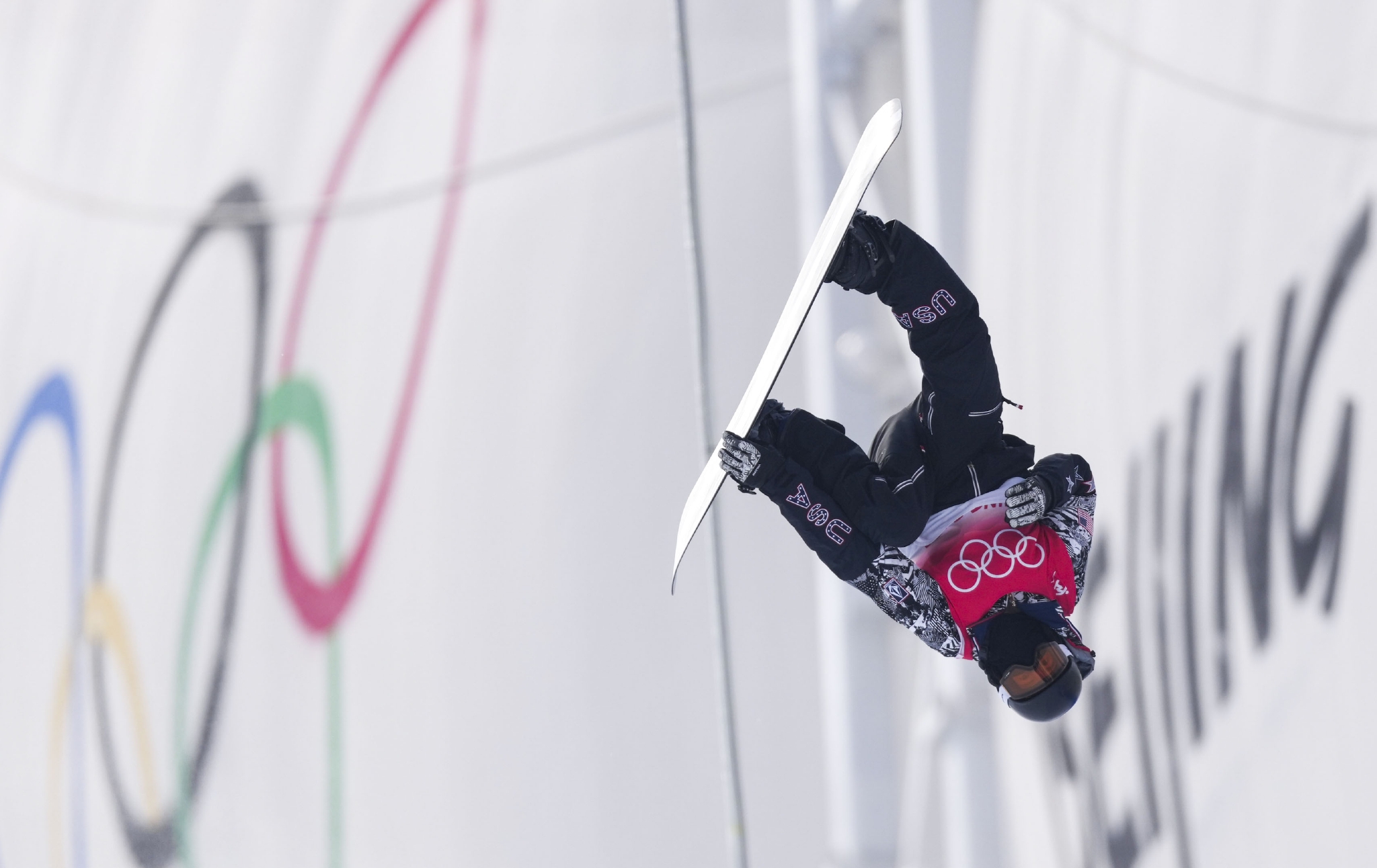 单板滑雪男子u型池肖恩怀特谢幕获第四日本名将夺冠