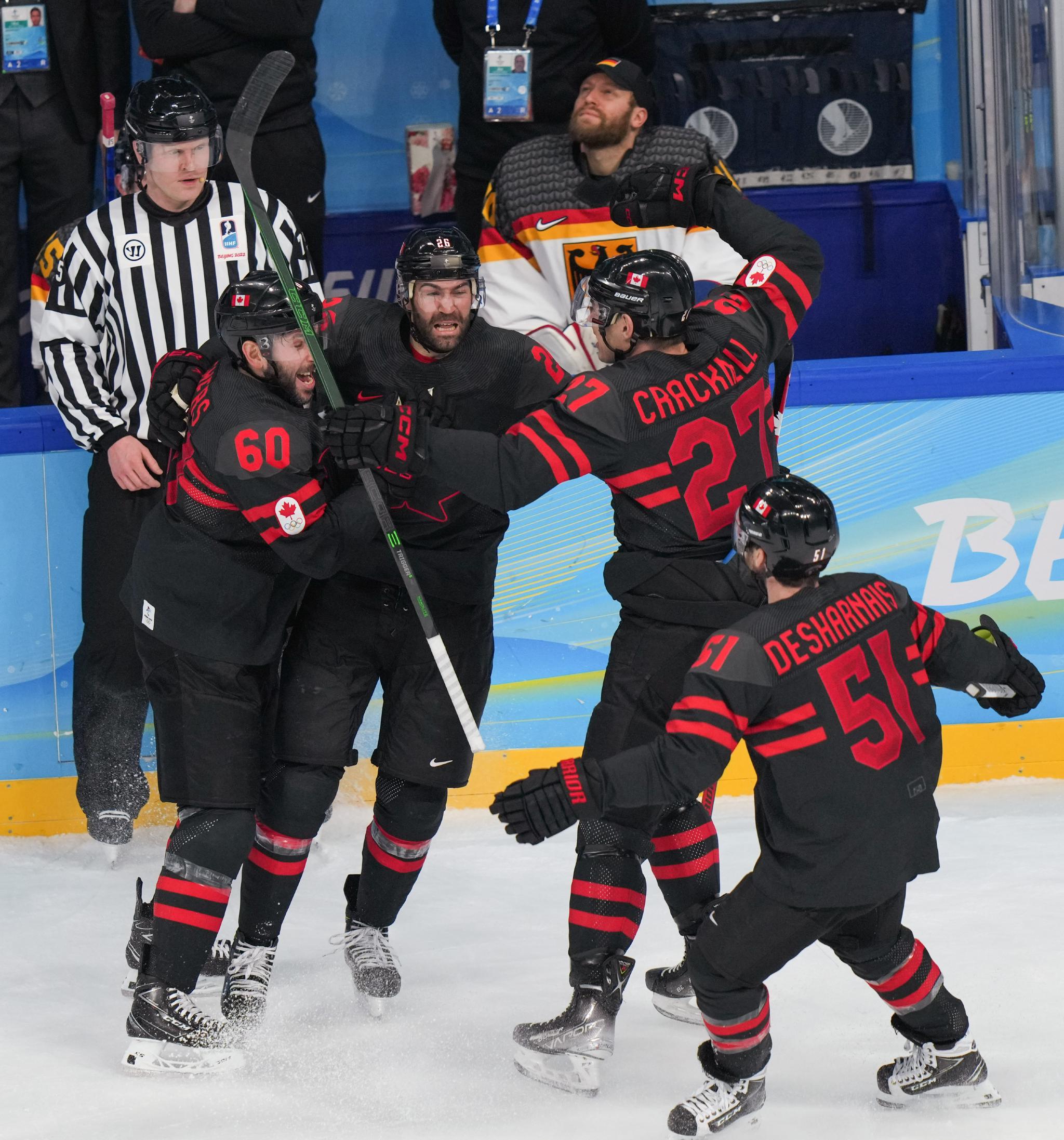 冰球男子小组赛加拿大队战胜德国队