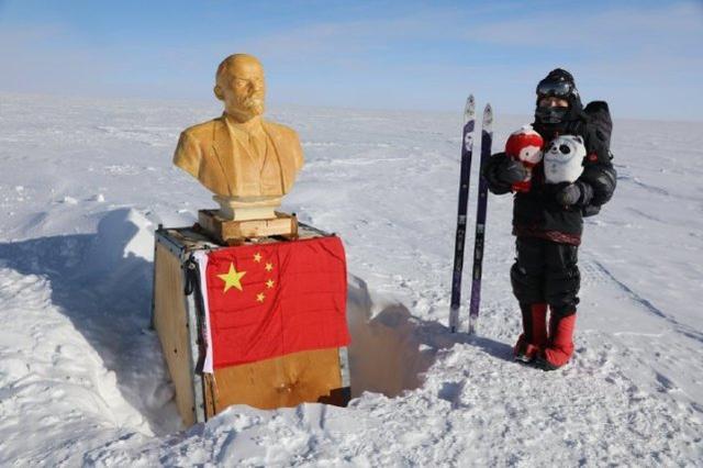 还与列宁同志合影呢?最近随着冬奥会的进行,人们对于冰雪运动的热