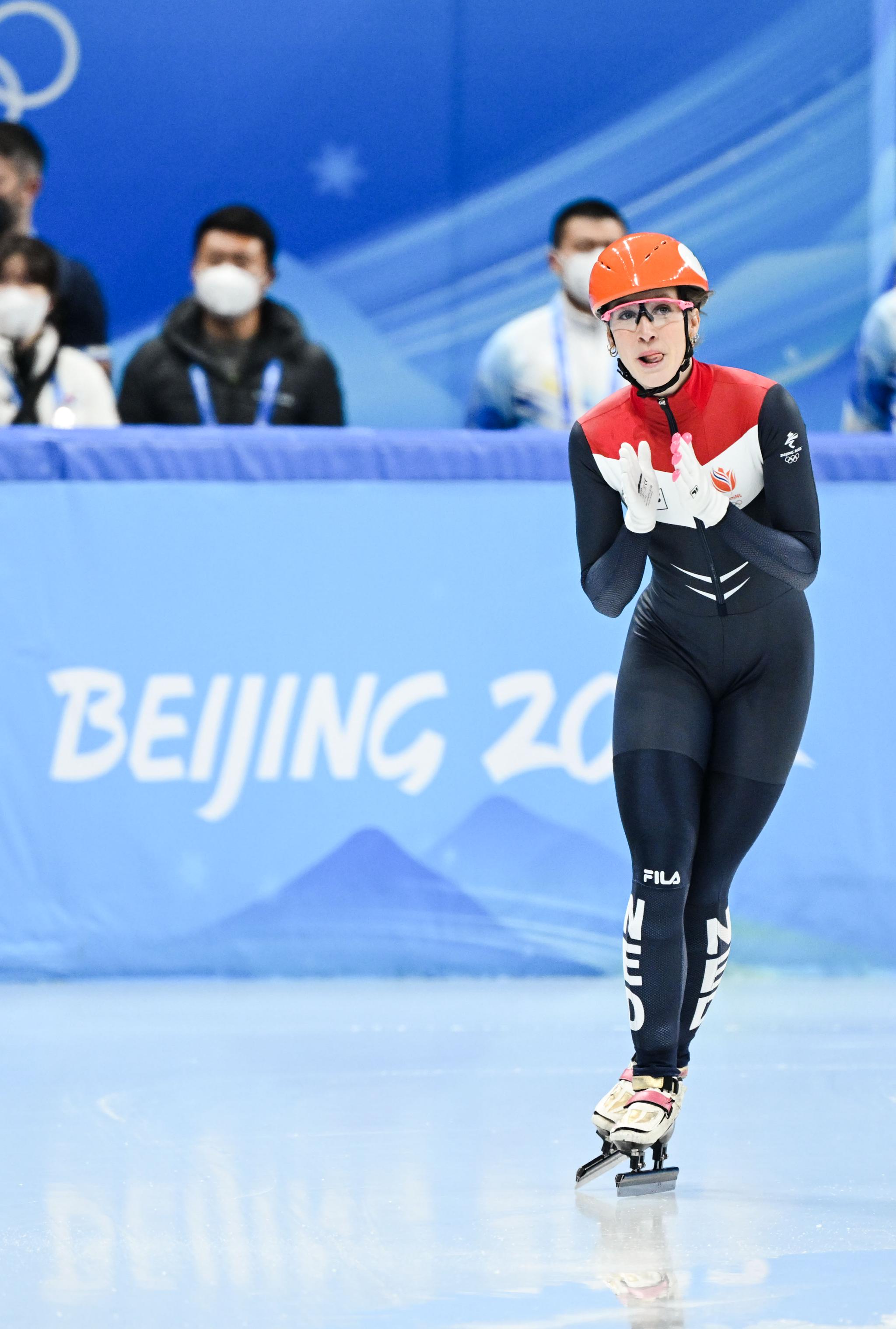 短道速滑女子1000米四分之一决赛赛况