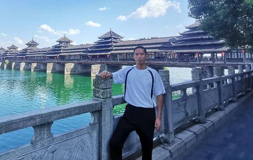 作者简介:刘文钊,业余写作者,济南市作家协会会员,有多篇散文,诗歌