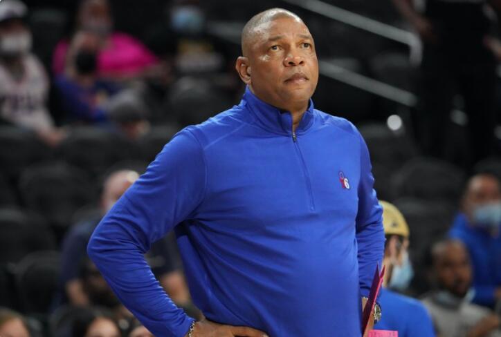 道格-里弗斯因为交易流言取消76人训练|道格|里弗斯|流言_新浪新闻