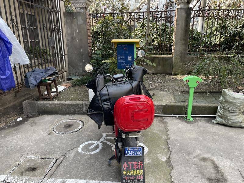 上海3人死亡火灾元凶竟是超标锂电池！电池国标缺失、非法改装多，顽疾怎治？休闲区蓝鸢梦想 - Www.slyday.coM