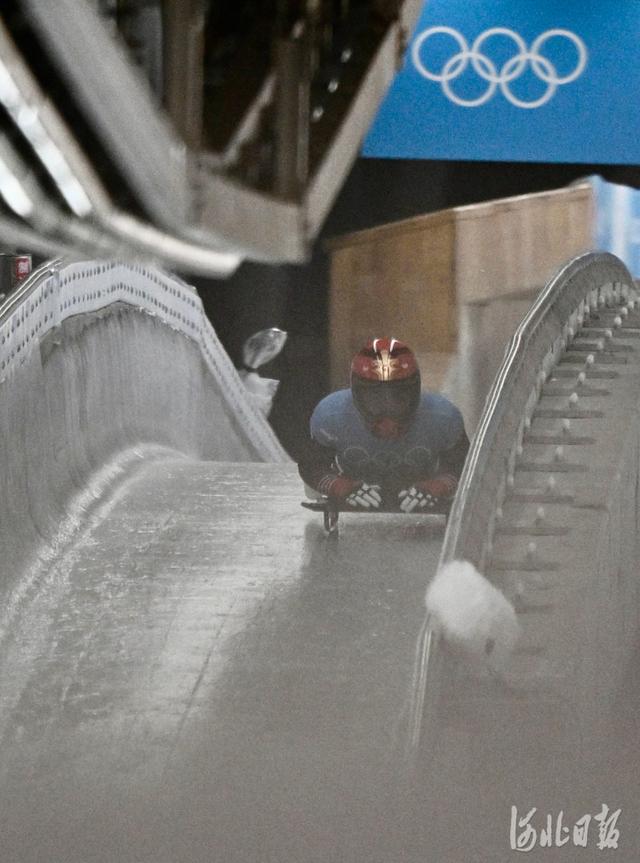 2月10日的北京冬奥会，中国军团多线出击，激情逐梦，我们记录下了这些精彩瞬间↓↓休闲区蓝鸢梦想 - Www.slyday.coM