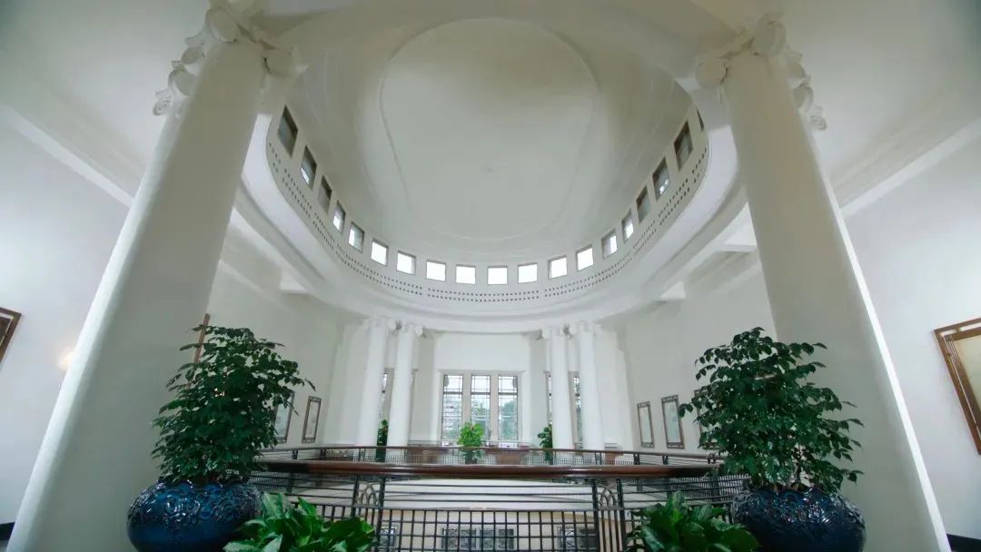 左右滑动查看更多