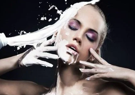 建议女生：拒绝这“3个”护肤坏习惯，不然你的皮肤会越变越差休闲区蓝鸢梦想 - Www.slyday.coM