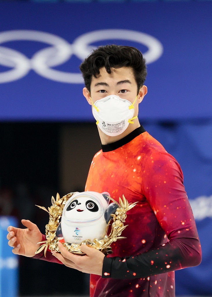 华裔冬奥冠军晒童年全家福,中国父母将五个儿女全培养成精英|陈巍