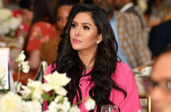 伤感科比爱犬去世了去天堂陪主人瓦妮莎晒图怀念感谢你