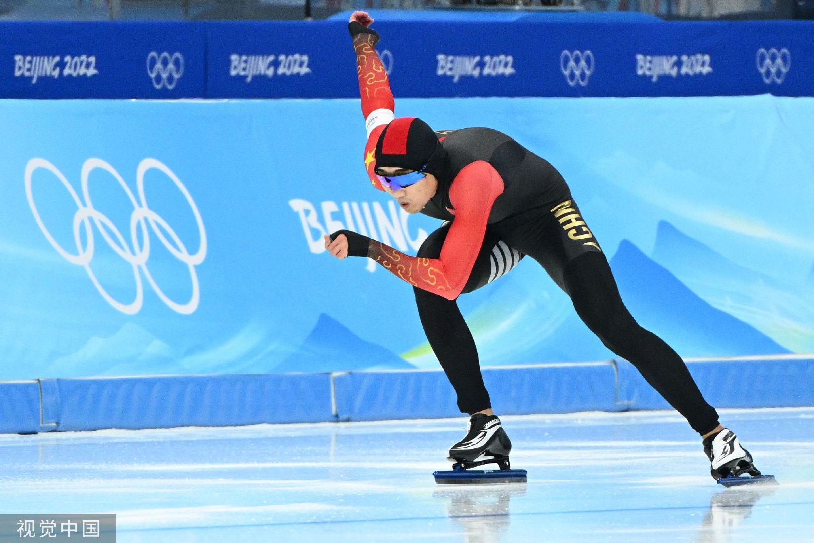 2018年的平昌冬奥会高亭宇获得铜牌