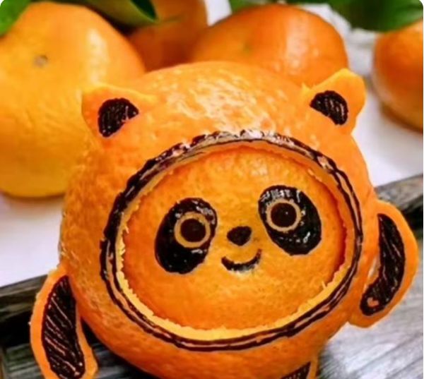 你是否见过啃出来的冰墩墩？美术生就弄了一个，老师看到满脸懵休闲区蓝鸢梦想 - Www.slyday.coM