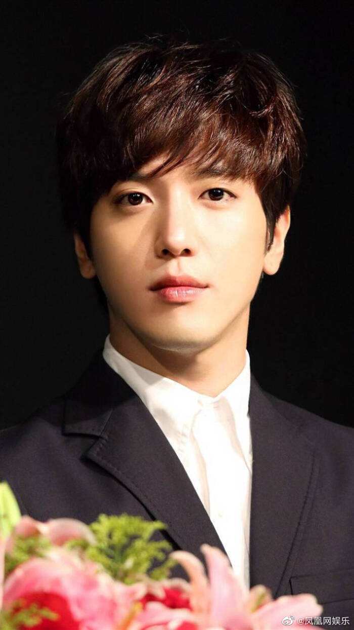 郑容和新冠自测呈阳性