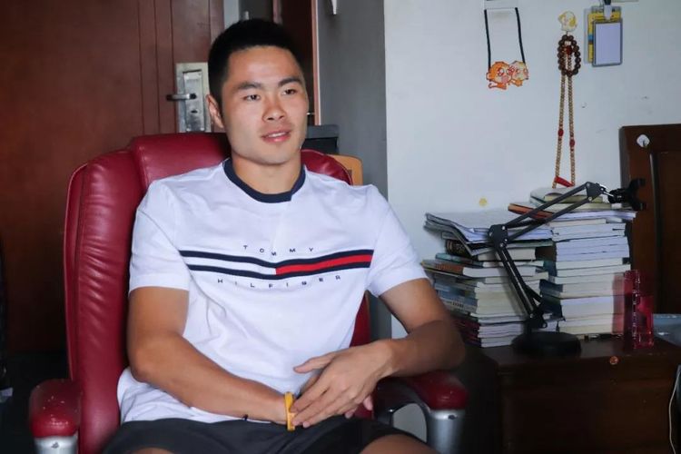 曾摘下亚锦赛金牌功勋卓著|徐海洋|退役|中国田径_新浪新闻