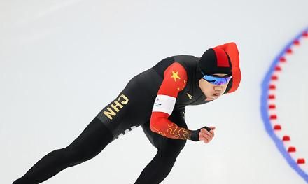 高亭宇的“幸运花枕头”！奥运冠军自带枕头比赛：枕头走哪带哪休闲区蓝鸢梦想 - Www.slyday.coM