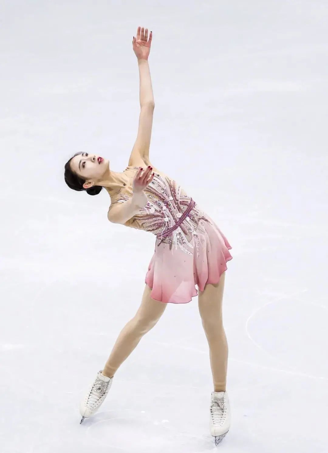 16岁成“花滑女单一姐”，4年后无缘家门口冬奥！网友虐哭：我的公主啊休闲区蓝鸢梦想 - Www.slyday.coM