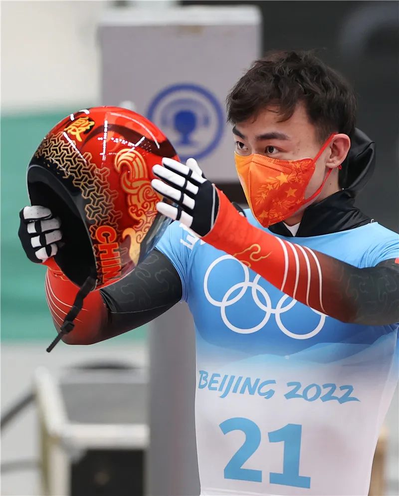 河北省运动员殷正获男子钢架雪车比赛第5名休闲区蓝鸢梦想 - Www.slyday.coM