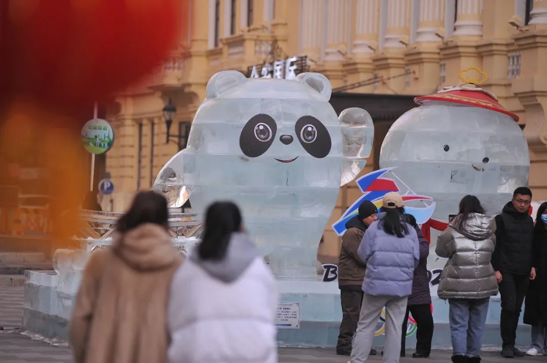 紧急提醒！有人说免费送冰墩墩，青岛网友激动坏了…朋友圈里疯转！先别转了，看完真相你会哭的休闲区蓝鸢梦想 - Www.slyday.coM