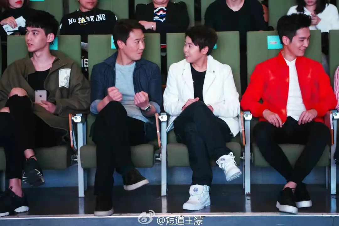 扯白休闲区蓝鸢梦想 - Www.slyday.coM