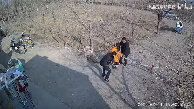 B站up主称拿不出50万彩礼女友被强行拖走，警方跟进休闲区蓝鸢梦想 - Www.slyday.coM