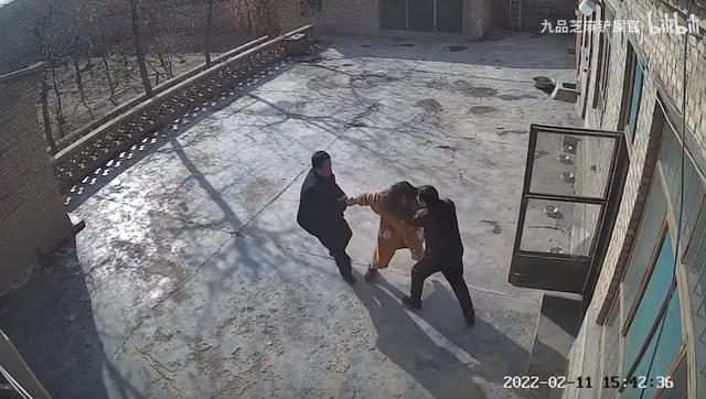 B站up主称拿不出50万彩礼女友被强行拖走，警方跟进休闲区蓝鸢梦想 - Www.slyday.coM