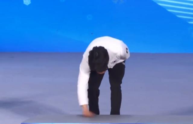 韩国亚军争议动作，高亭宇的回击很霸气，拒绝邀请他上冠军台合影休闲区蓝鸢梦想 - Www.slyday.coM