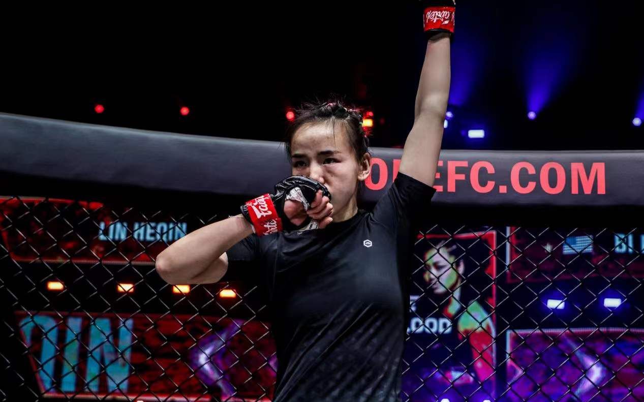 "格斗林妹妹"完胜"杀人蜂",林荷琴拿下中国选手虎