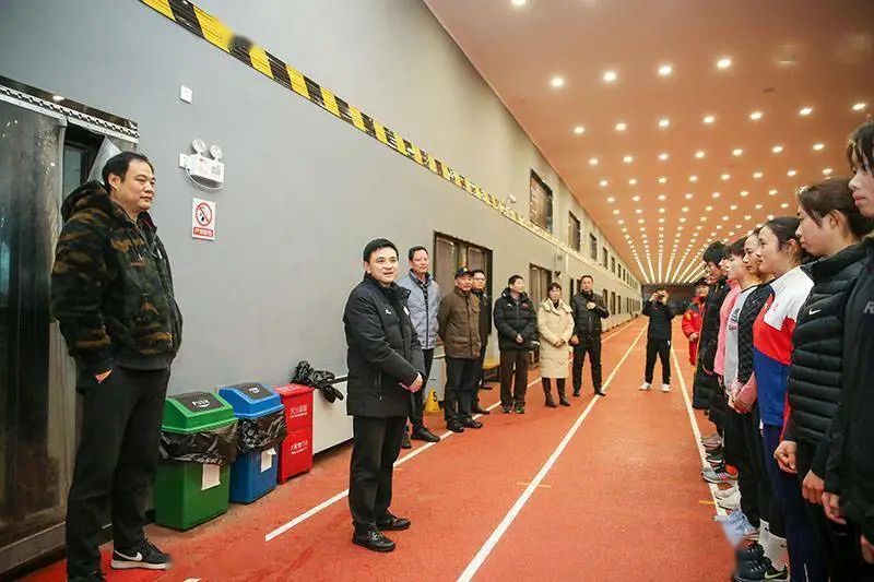 扯白休闲区蓝鸢梦想 - Www.slyday.coM