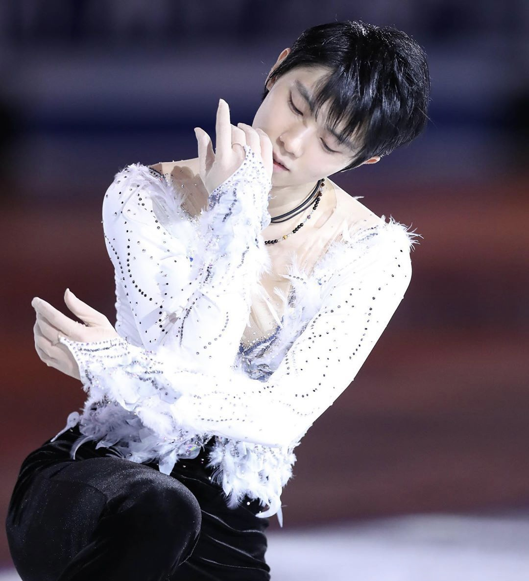 羽生结弦闪耀于冰面少不了堪比秀场高定的考斯滕