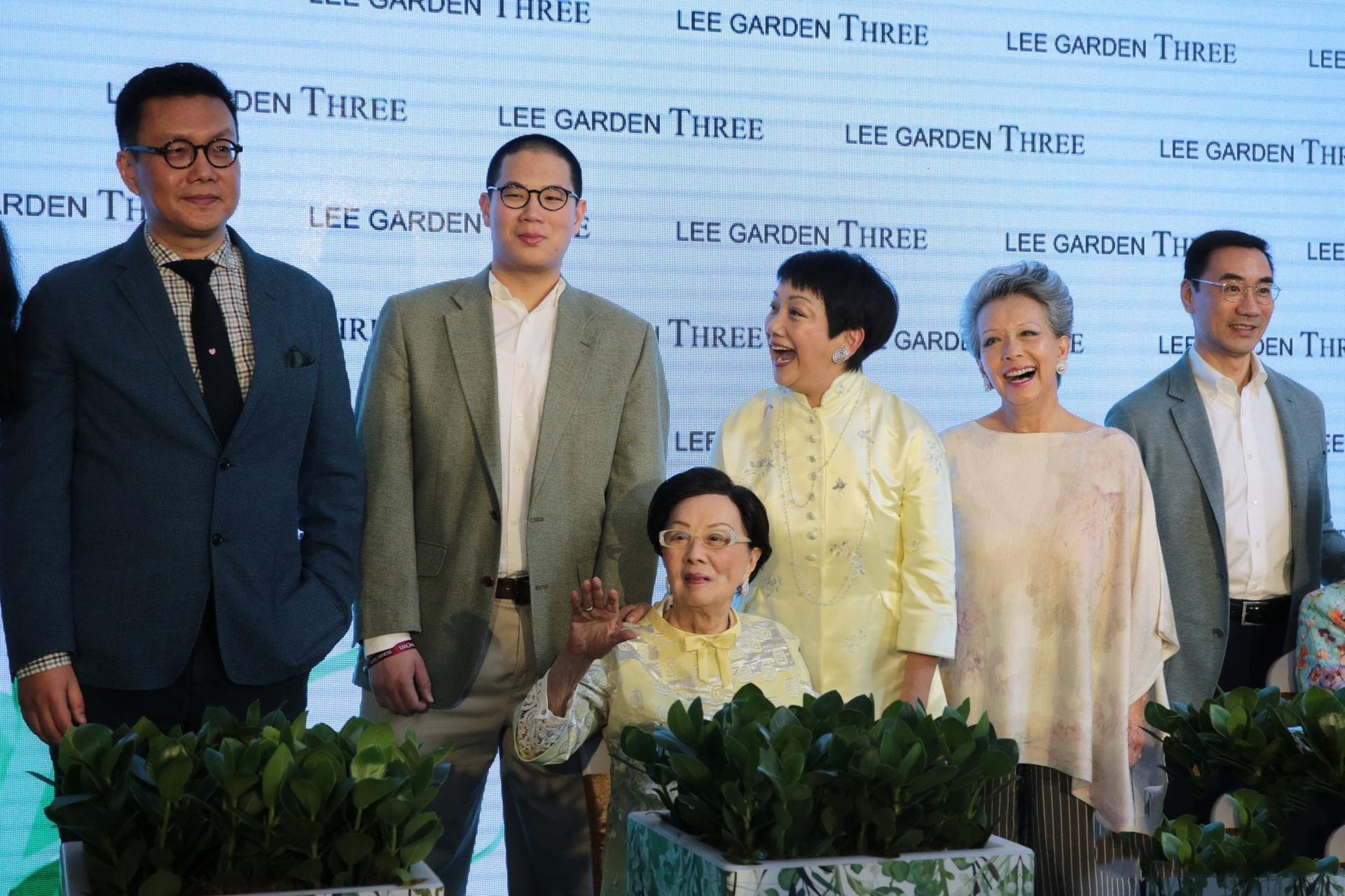 一路走好香港第一名媛利孝和夫人去世因旗袍形象深入民心