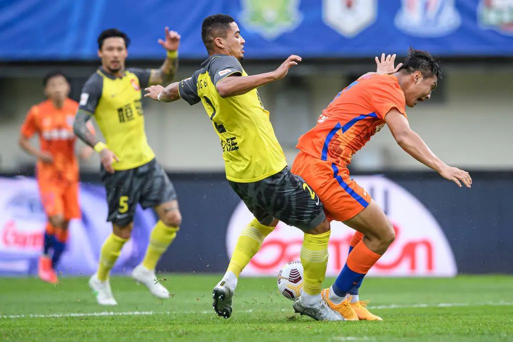 顶薪300万！中超最严限薪令呼之欲出，中超转会窗口即将开放休闲区蓝鸢梦想 - Www.slyday.coM