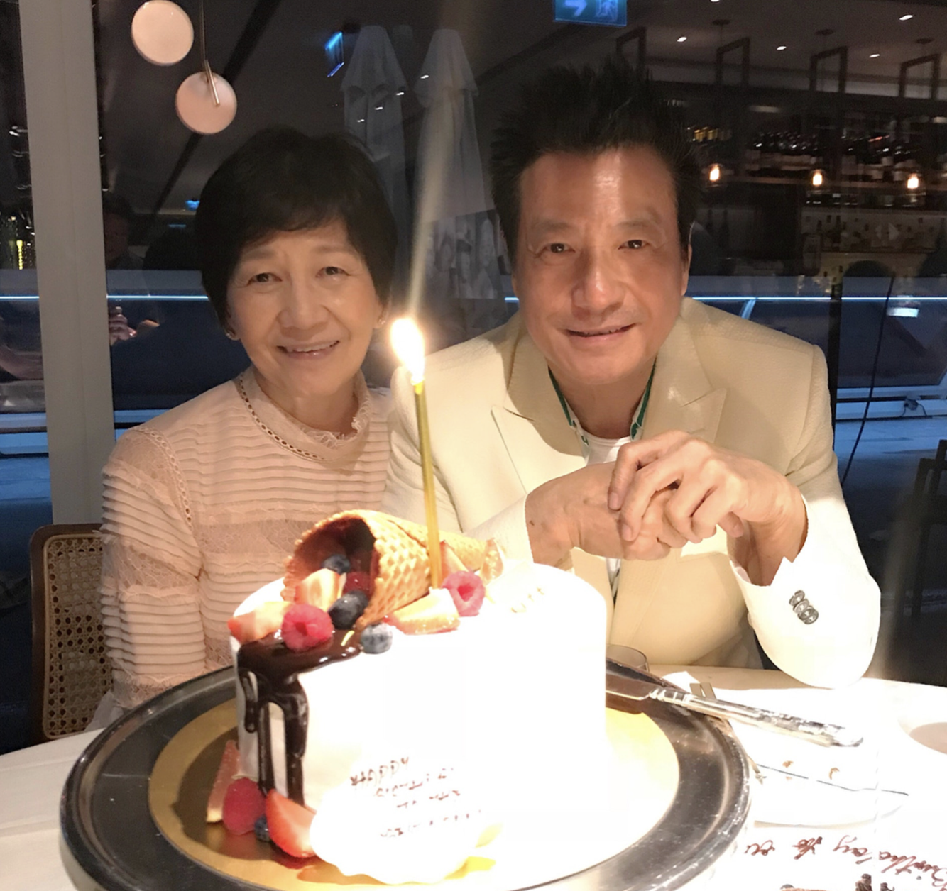 74岁石修受访聊家庭,结婚47年零绯闻,视儿媳为情人