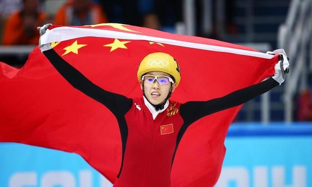 残缺的美!范可新铜牌亲吻冰面,武大靖B组第一签名照让人珍藏休闲区蓝鸢梦想 - Www.slyday.coM 残缺的美!范可新铜牌亲吻冰面,武大靖B组第一签名照让人珍藏休闲区蓝鸢梦想 - Www.slyday.coM