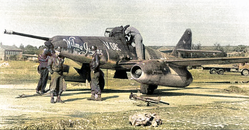 喷气式对活塞战斗机的屠杀,浅析德国梅塞施密特me-262战斗机|梅塞