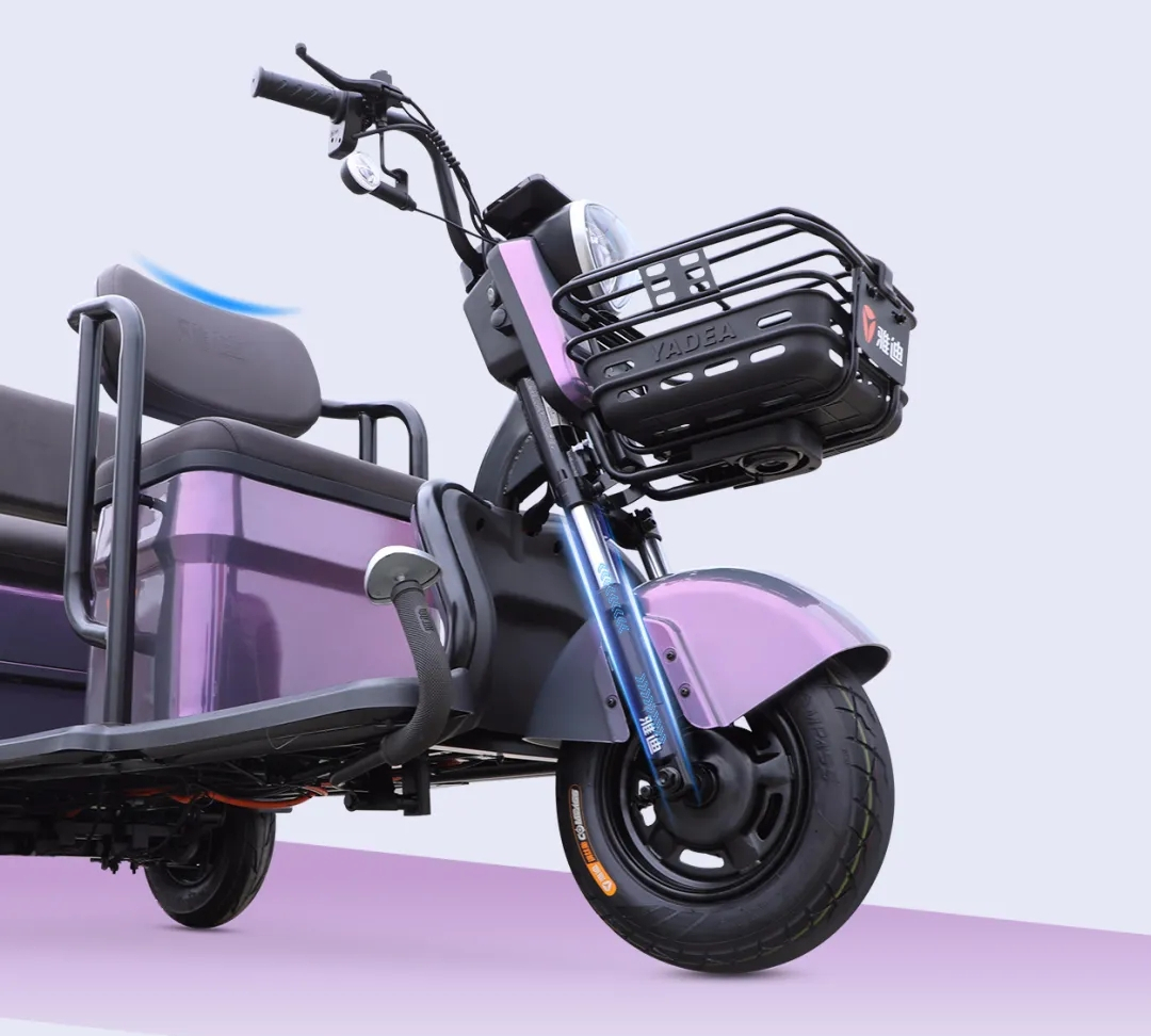 雅迪c6智享版电动三轮车评测前后两座设计最大续航100公里